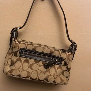 Adorable brown AUTHENTIC Coach purse EUC